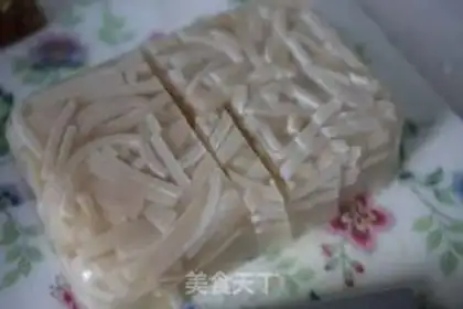 Make Bean sauce and crystal sheeting step 23
