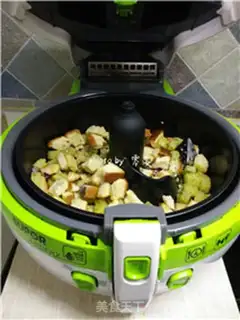 Make Garlic toast step 6