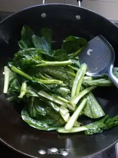 Make Garlic cabbage step 3