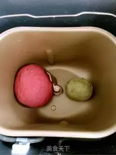 Make Red roses step 6