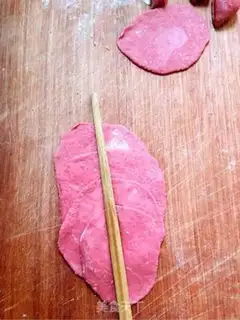 Make Red roses step 9