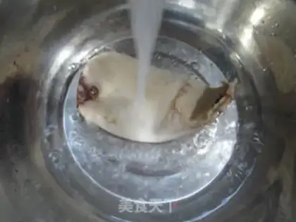 Make Peaches fried fish step 1