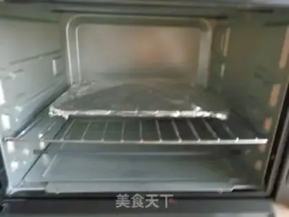 Make The oven roasted potatoes step 1