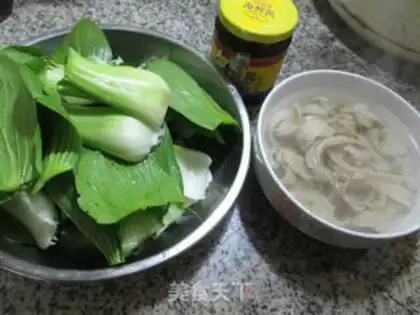Make Seafood noodles step 0