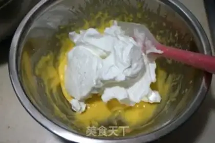 Make Strawberry cream cake step 10