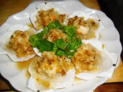 Make A garlic fan scallop step 8