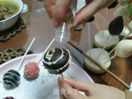 Make Lollipop cake step 5