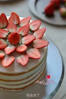 Make Strawberry cream cake step 21
