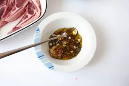 Make Mustard vanilla roast lamb chops step 1