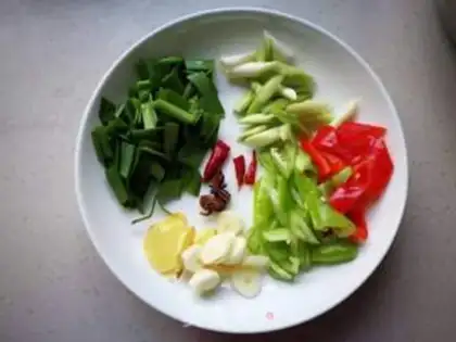 Make Red-fried fish step 1