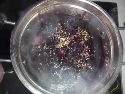 Make Cinnamon blueberry sauce step 1