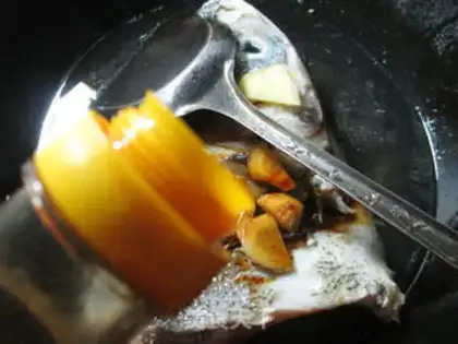 Make Cook fish heads step 4