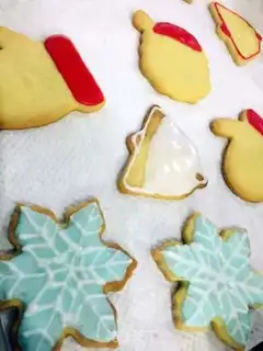 Make Frost cookies step 1