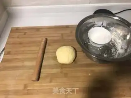 Make Egghand noodles step 0
