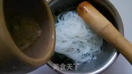 Make A spinach with a cheese fan step 5