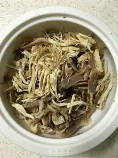 Make Old chicken tofu mushroom soup step 2