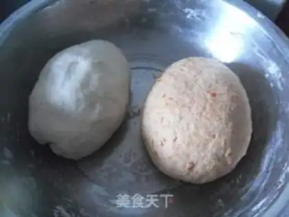 Make Slice double-coloured rolls step 4