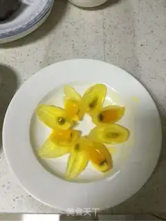 Make Sweet spicy eggs and sunflowers step 0