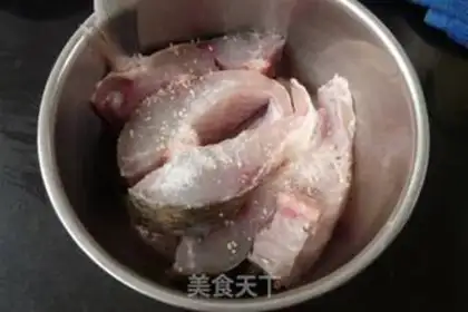 Make Potato fried fish step 1