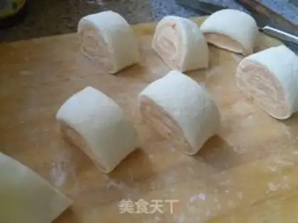 Make Slice double-coloured rolls step 10
