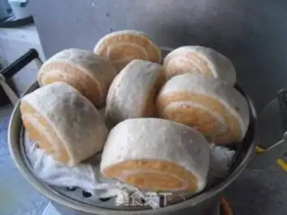 Make Slice double-coloured rolls step 13