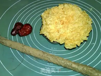 Make The silver spoon of the red date mountain step 0