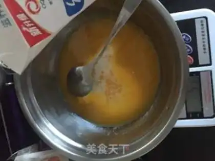 Make Strawberry cake step 7