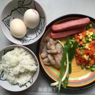 Make Yangzhou fried rice step 0