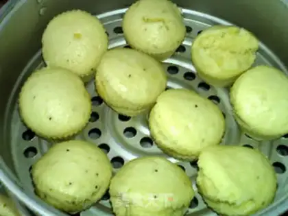 Make Steaming monkey muffins step 10