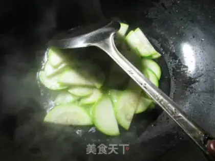 Make Eggs dry and fried step 4