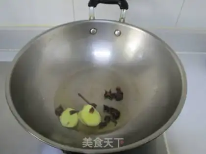 Make Shrimp in white step 1