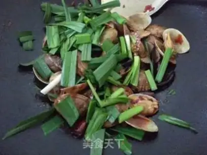 Make Spicy clams step 5