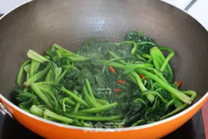 Make Scorch spinach step 5