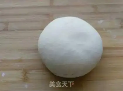 Make Milk knife cut the buns step 1
