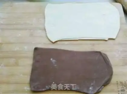 Make Milk knife cut the buns step 4