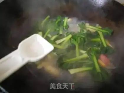 Make A fan soup step 6