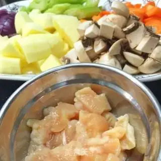 Make Chicken and cream soup step 1
