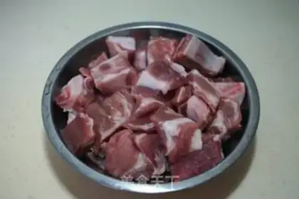 Make Crush the stewed ribs step 0