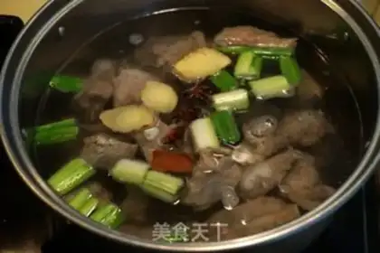 Make Crush the stewed ribs step 2