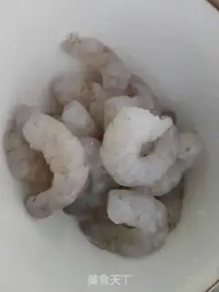 Make Big red lantern shrimp ball step 4