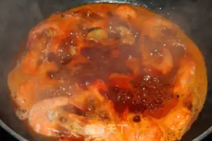 Make The restaurant is full of shrimp step 7