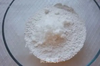 Make Strawberry muffins step 1
