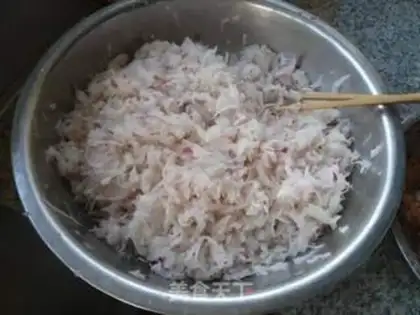 Make Big radish pork bun step 3