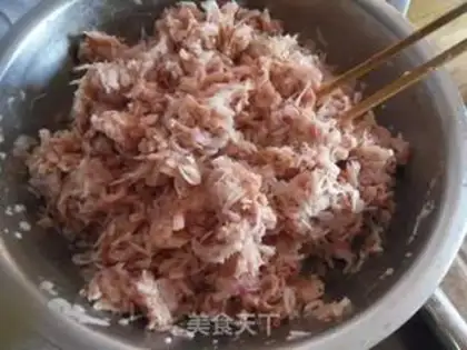 Make Big radish pork bun step 5