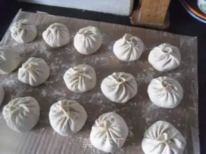 Make Big radish pork bun step 11