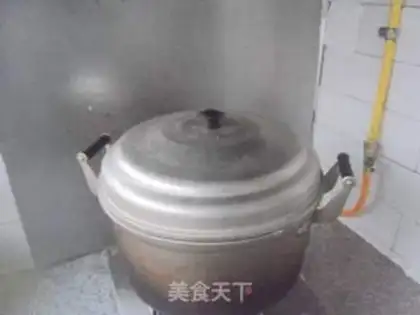 Make Big radish pork bun step 13