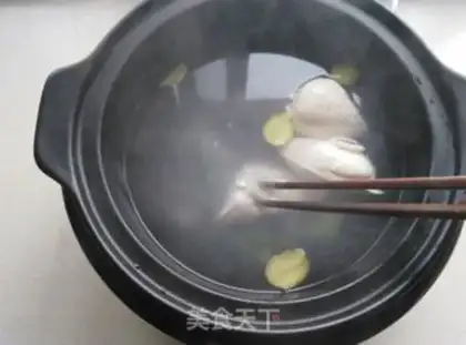 Make Spicy chicken silk step 1