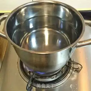 Make Fried salmon with pasta butter and butter step 4