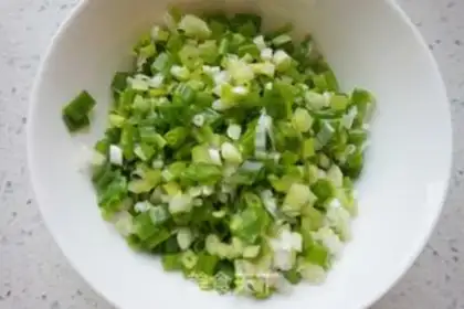 Make Onion cake step 4