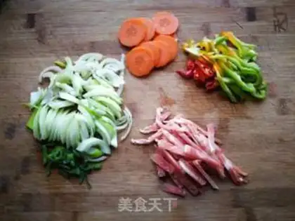 Make Bones soup noodles step 0